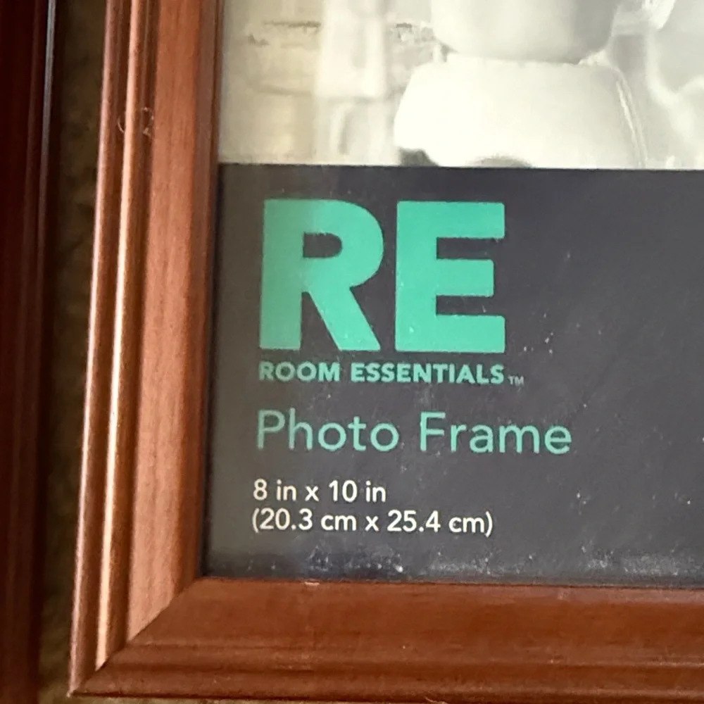 Classic Brown Photo Frame Set - Picture 3 of 3